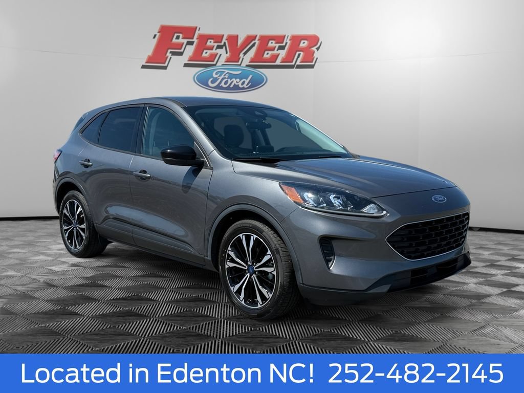 Certified 2022 Ford Escape SE w/ SE Sport Appearance Package FWD image 8