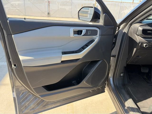 Certified 2023 Ford Explorer XLT w/ Equipment Group 202A RWD image 12