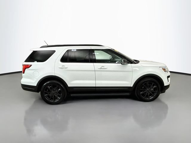 Certified 2019 Ford Explorer XLT w/ Equipment Group 202A AWD/4WD image 8