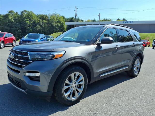 Certified 2023 Ford Explorer XLT w/ Equipment Group 202A AWD/4WD image 1