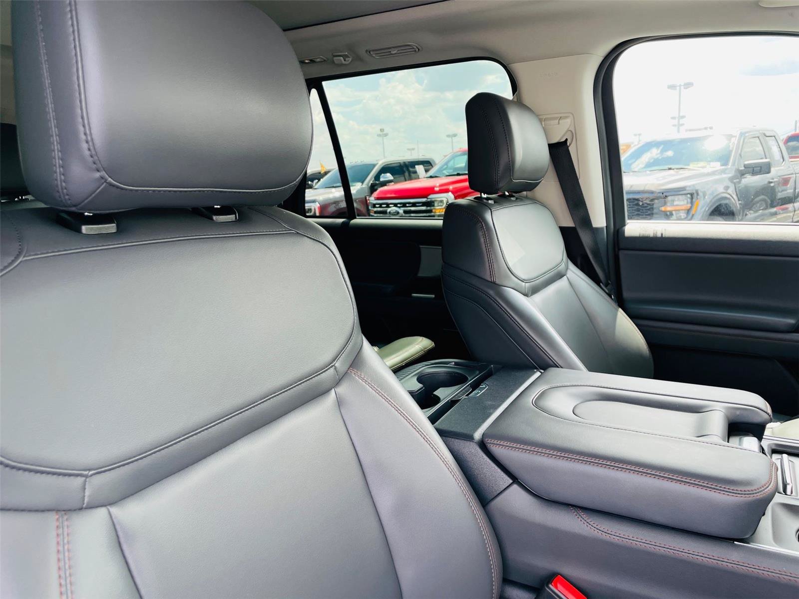 Certified 2025 Ford Expedition Active RWD image 19