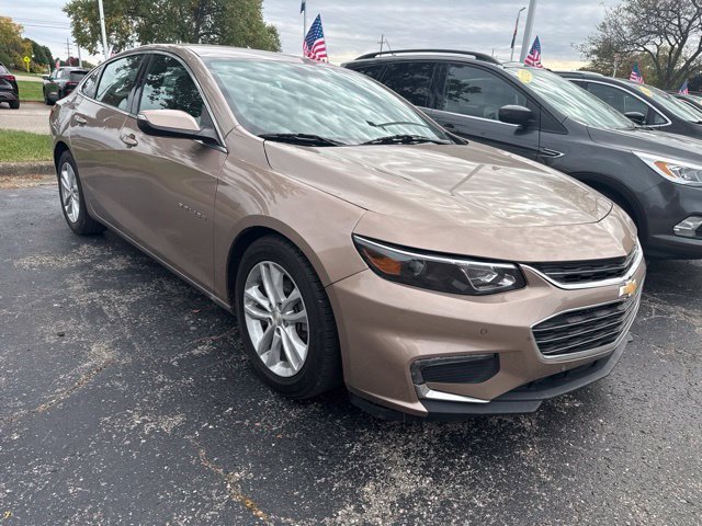 Used 2018 Chevrolet Malibu Hybrid w/ Leather Package FWD image 8