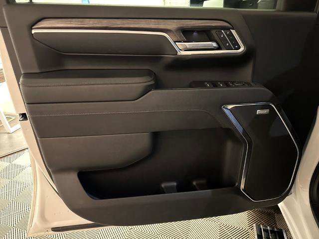 Used 2024 Chevrolet Silverado 2500 LTZ w/ LTZ Plus Package image 16