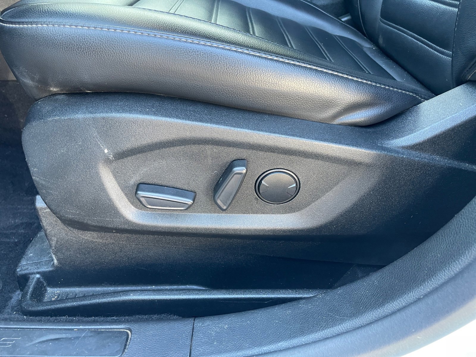 Certified 2021 Ford Edge SEL w/ Convenience Package image 13