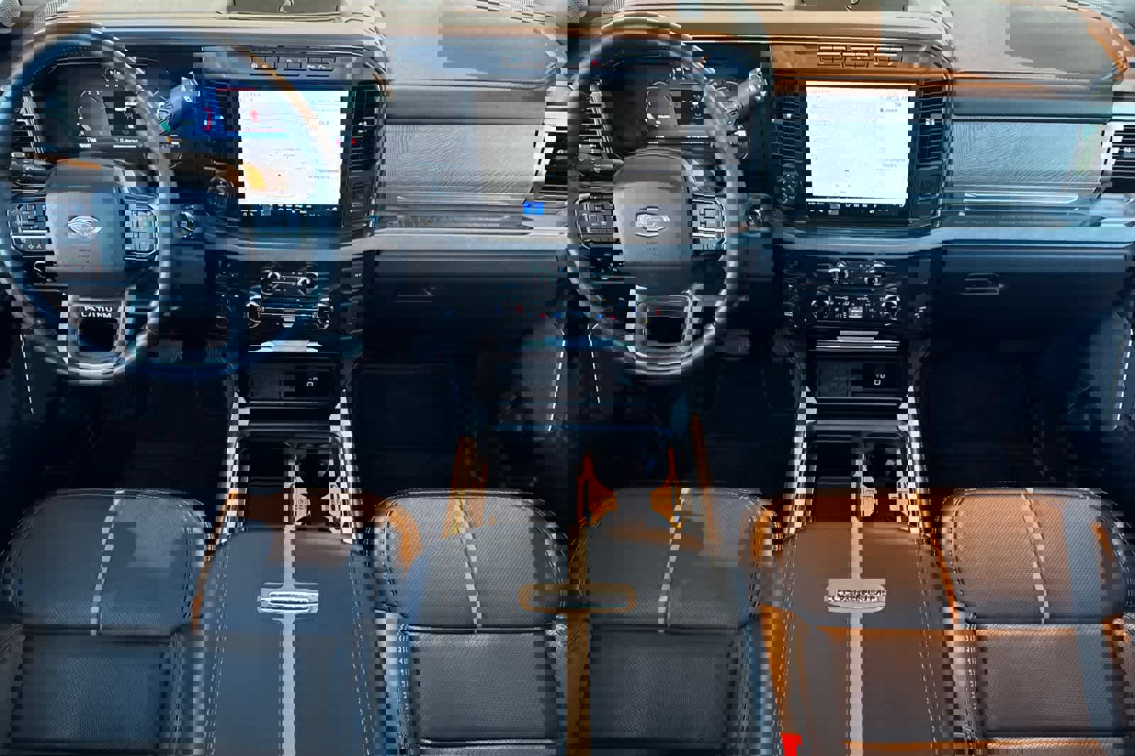 Certified 2023 Ford F450 Platinum w/ FX4 Off-Road Package image 3