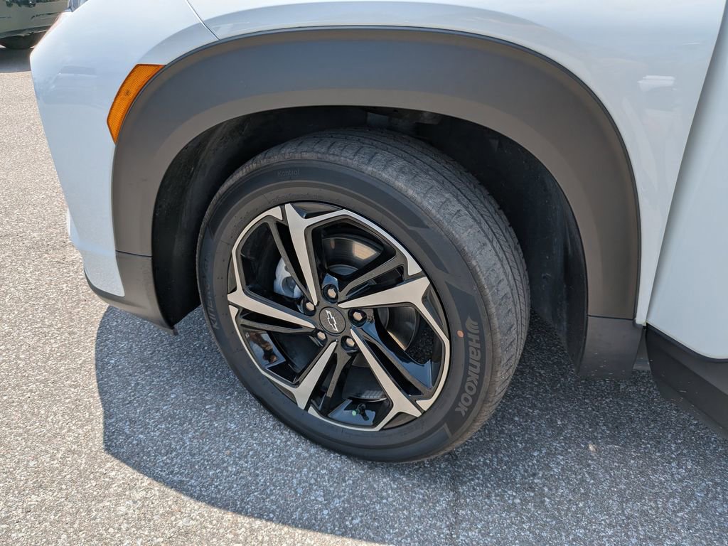 Used 2023 Chevrolet TrailBlazer RS AWD/4WD image 96