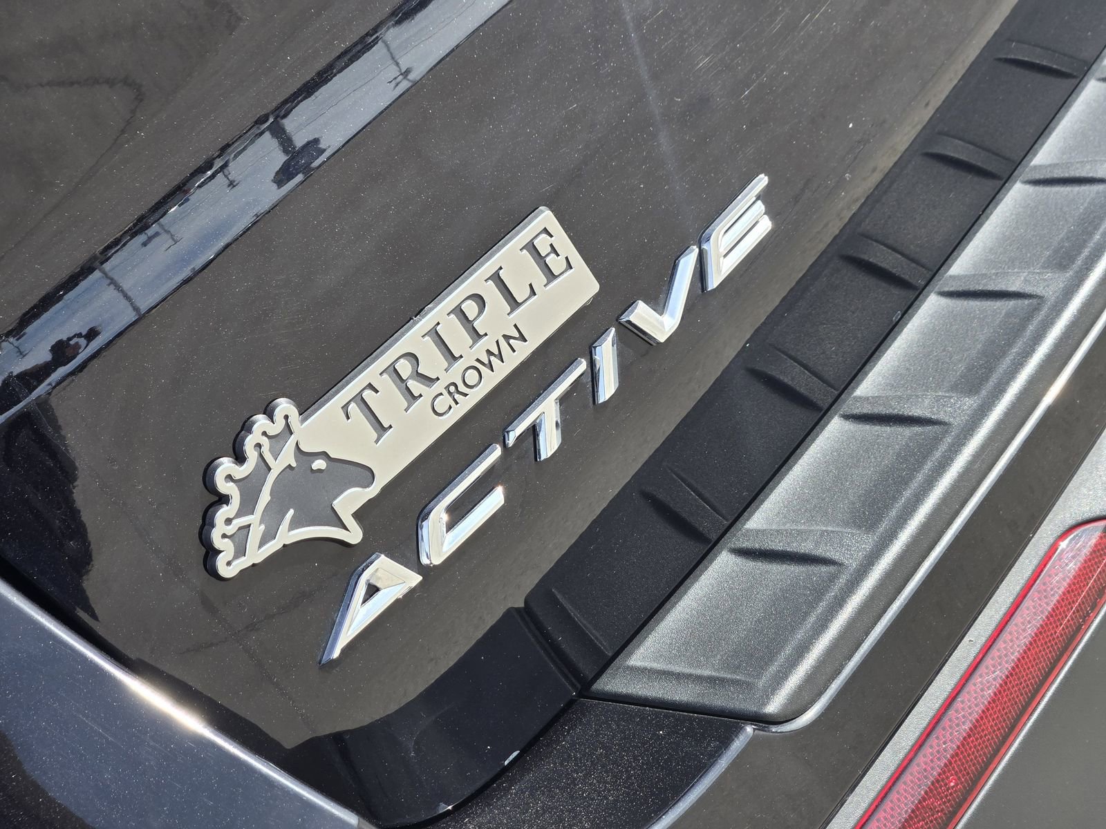 Certified 2025 Ford Explorer Active w/ Active Comfort Package image 10