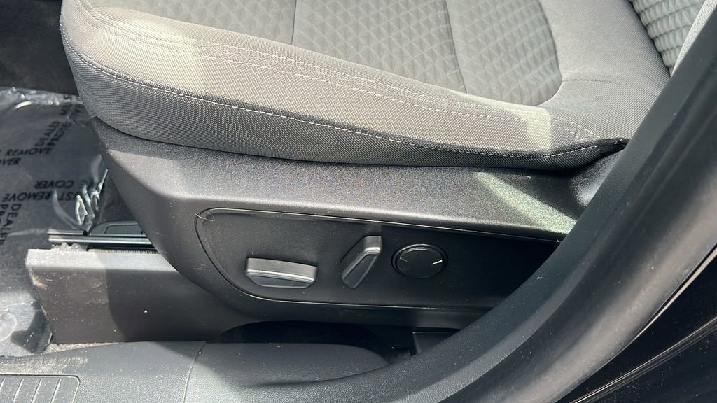 Certified 2022 Ford Escape SE w/ SE Sport Appearance Package FWD image 16