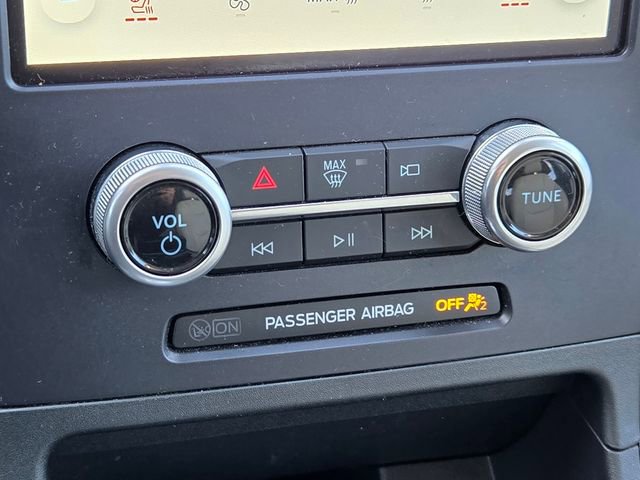 Certified 2023 Ford Edge Titanium w/ Class II Trailer Tow Package image 16