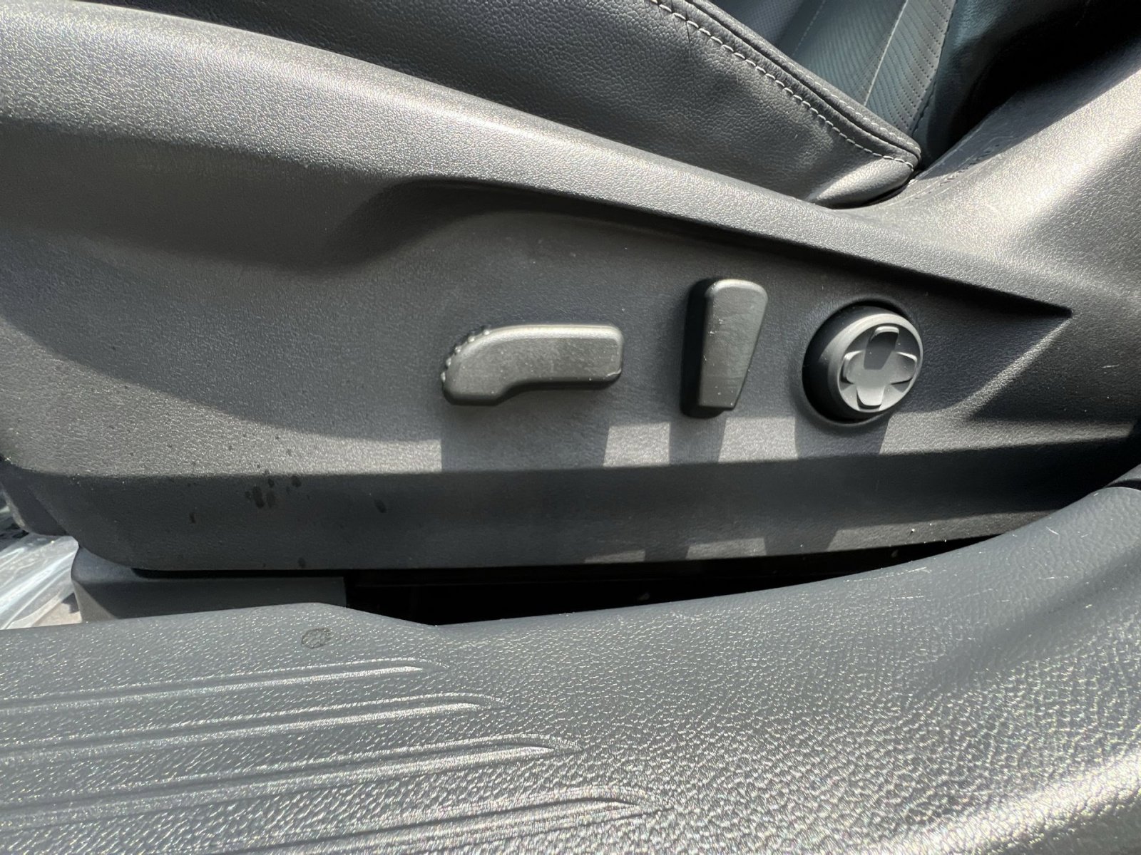 Used 2023 Subaru Outback Touring AWD/4WD image 22