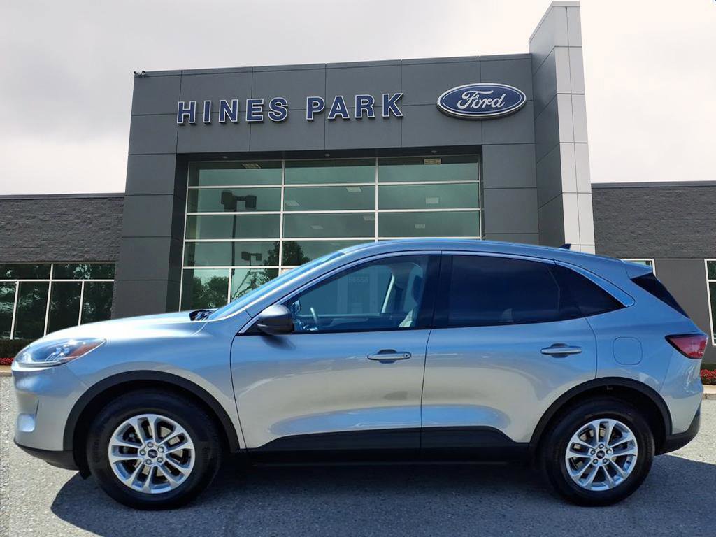 Certified 2022 Ford Escape SE w/ Convenience Package image 2