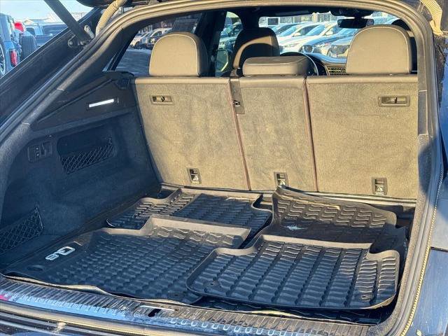 Used 2019 Audi Q8 Prestige image 6