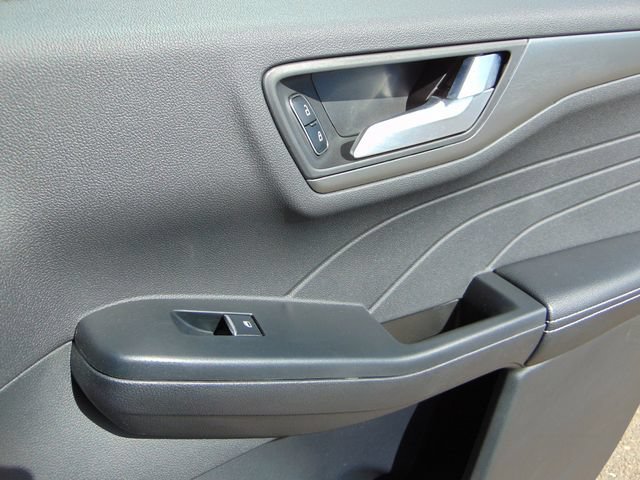 Certified 2026 Ford Escape SE FWD image 26