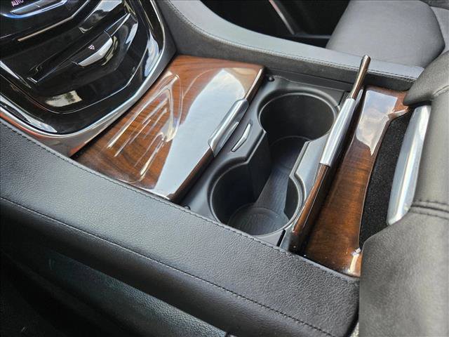 Used 2018 Cadillac Escalade Premium Luxury RWD image 15