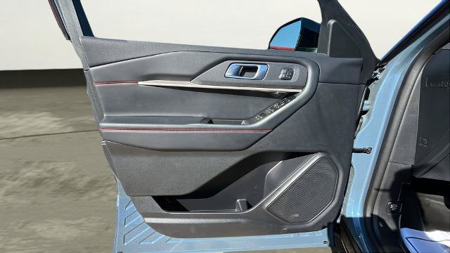 Certified 2025 Ford Explorer ST AWD/4WD image 15