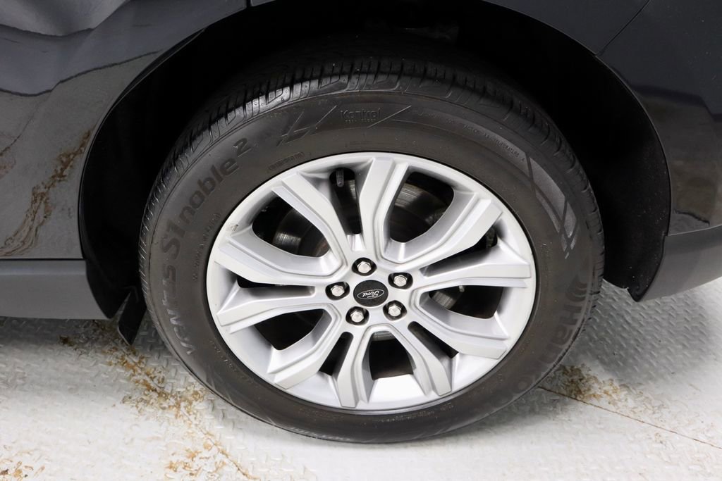 Certified 2024 Ford Edge Titanium AWD/4WD image 19