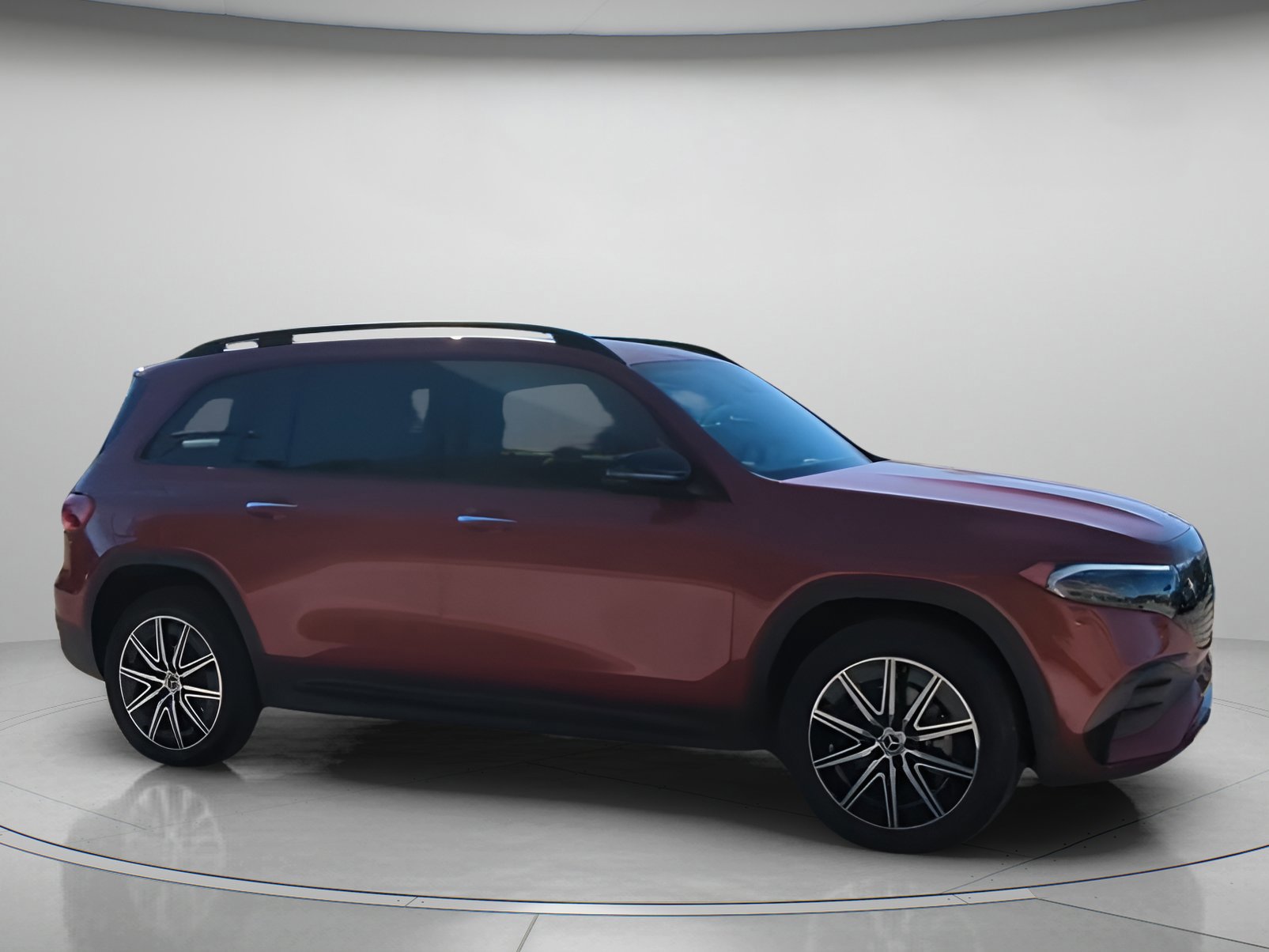 Used 2024 Mercedes-Benz EQB 300 4MATIC image 30