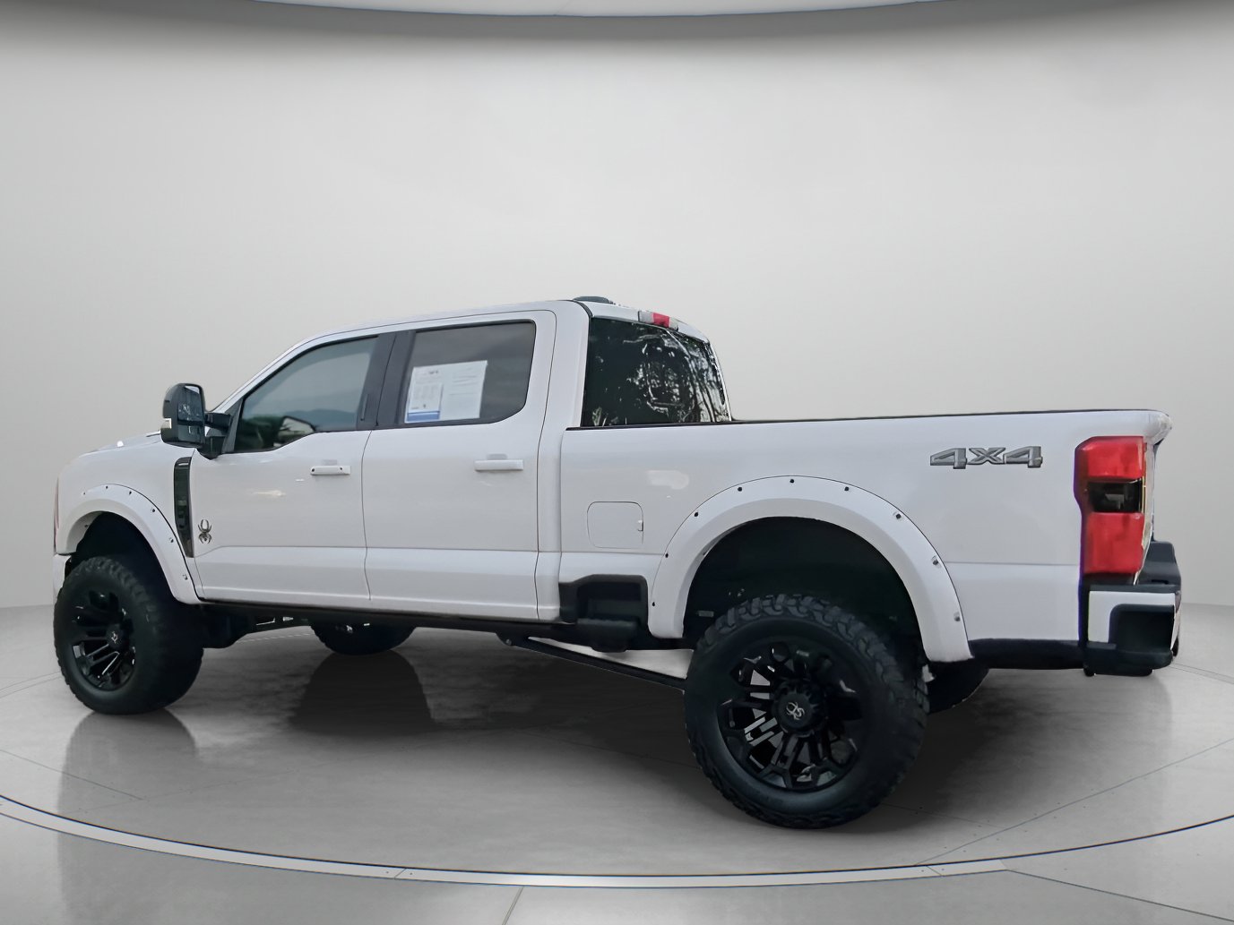 Certified 2024 Ford F250 Lariat w/ Lariat Ultimate Package AWD/4WD image 16