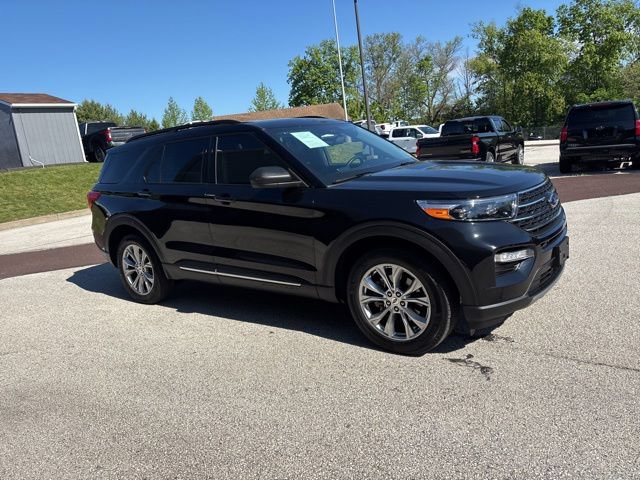 Certified 2024 Ford Explorer XLT w/ Equipment Group 202A AWD/4WD image 15