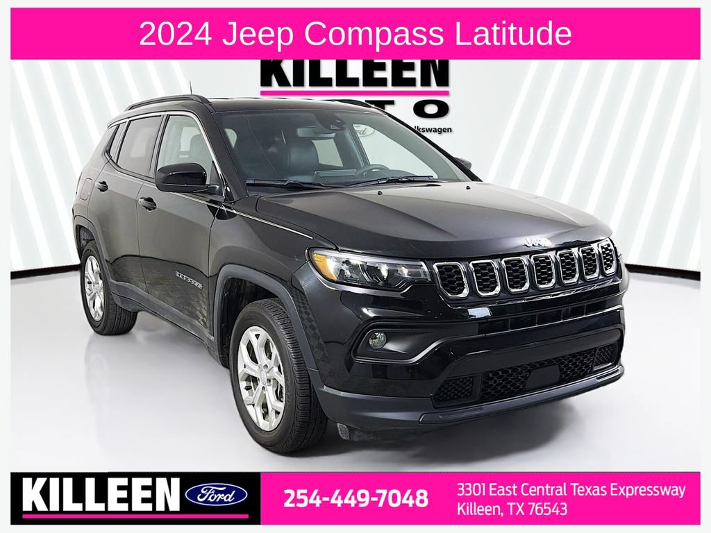 Used 2024 Jeep Compass Latitude AWD/4WD image 1