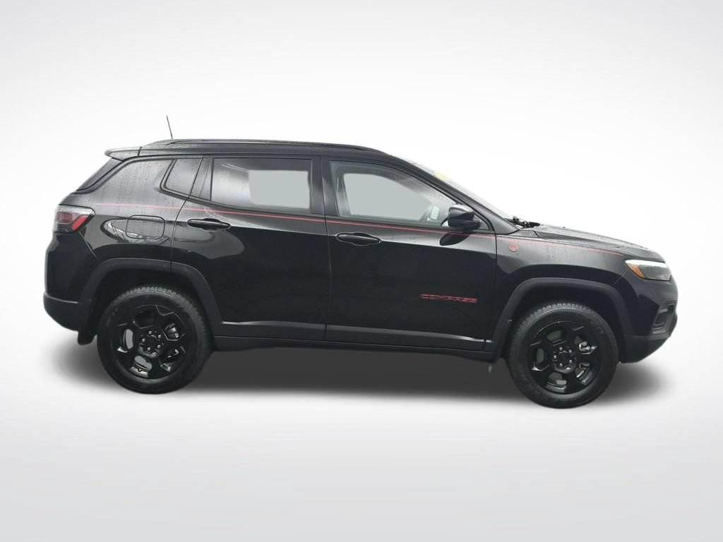Used 2023 Jeep Compass Trailhawk w/ Trailhawk Elite Group AWD/4WD image 4