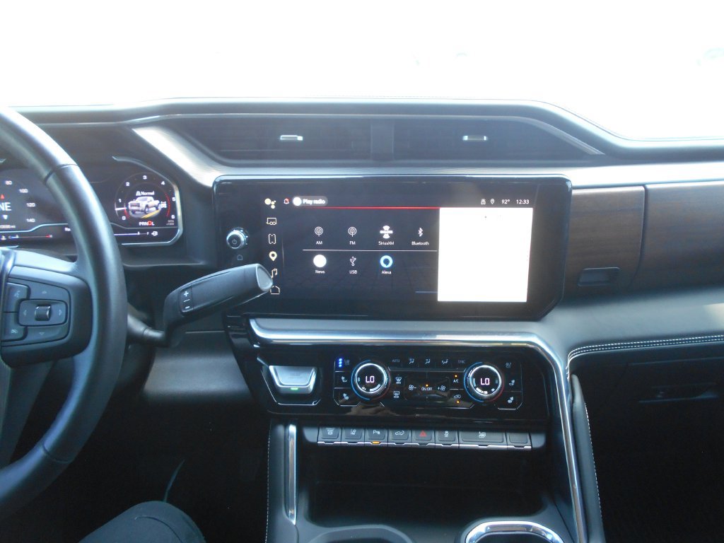 Used 2025 GMC Sierra 3500 Denali Ultimate AWD/4WD image 17