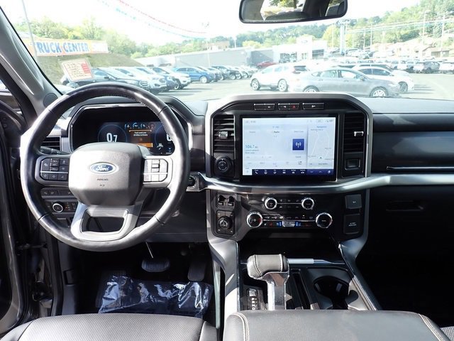 Certified 2022 Ford F150 Lariat w/ Equipment Group 502A High image 21