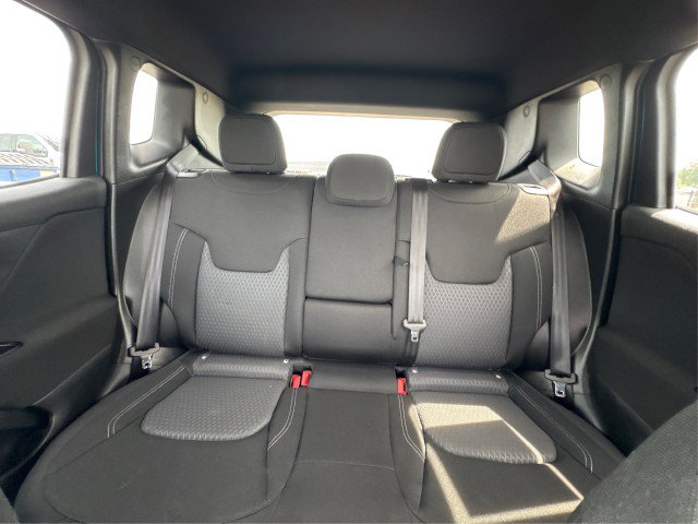 Used 2021 Jeep Renegade Latitude w/ Convenience Group AWD/4WD image 13