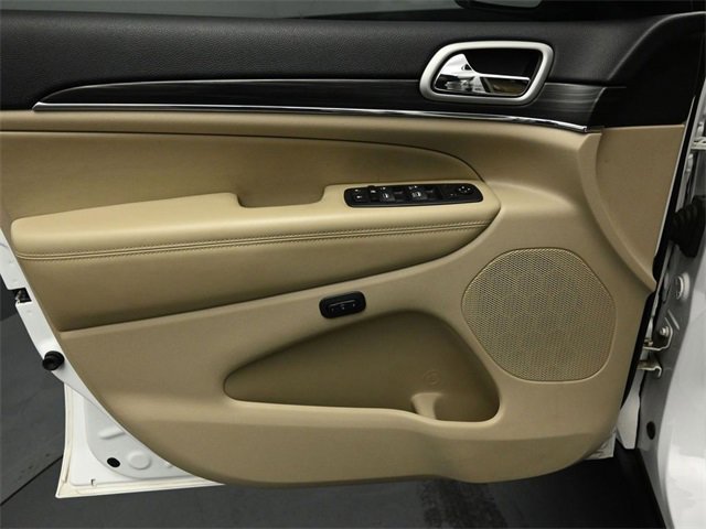 Used 2019 Jeep Grand Cherokee Limited image 36