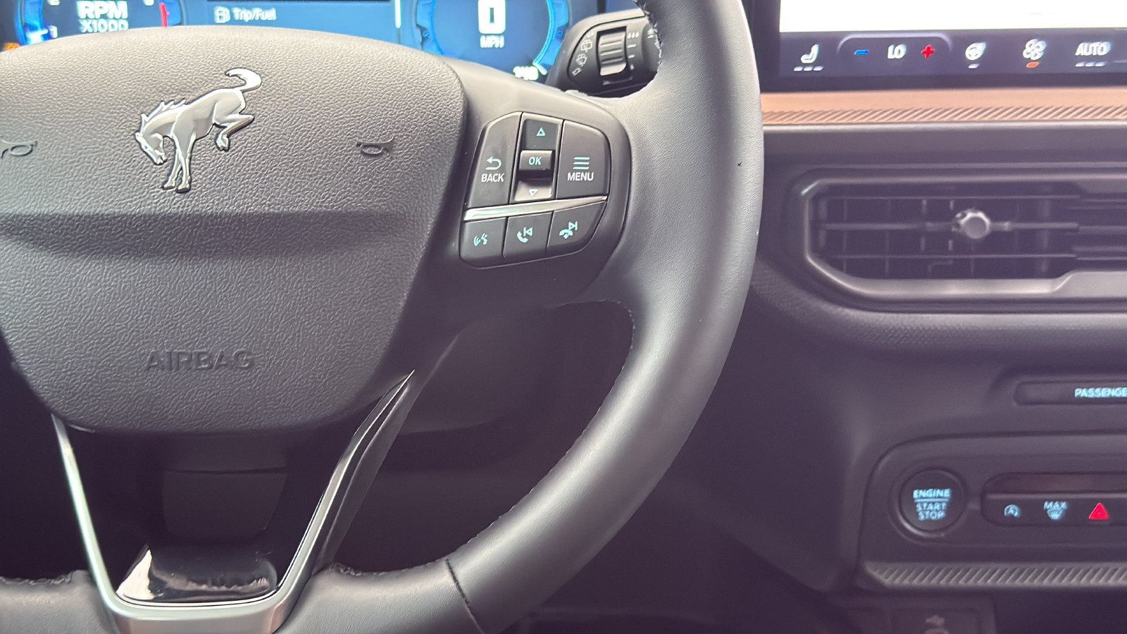 Certified 2025 Ford Bronco Sport Outer Banks w/ Outer Banks Tech Package+ AWD/4WD image 15