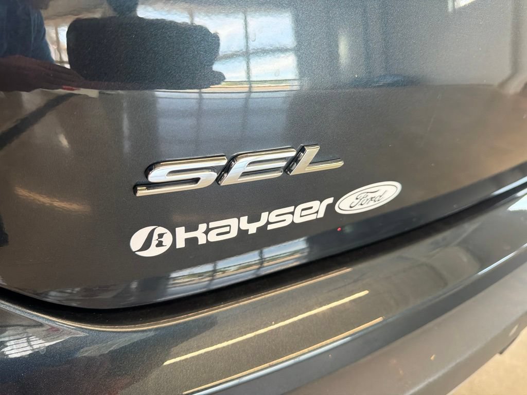 Certified 2024 Ford Edge SEL w/ Convenience Package AWD/4WD image 9