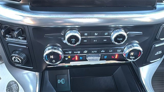 Certified 2021 Ford F150 Lariat w/ Equipment Group 502A High image 25