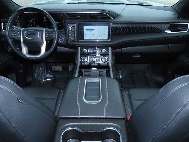 Used 2023 GMC Yukon XL Denali w/ Denali Reserve Package image 27