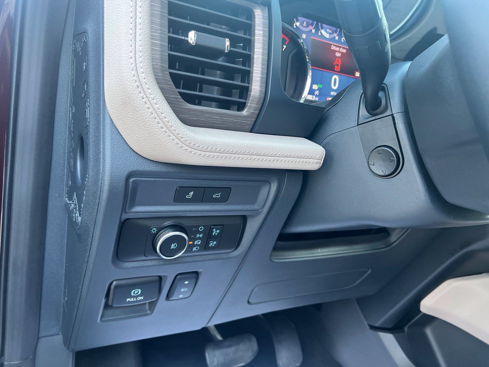 Certified 2024 Ford Expedition Limited AWD/4WD image 21