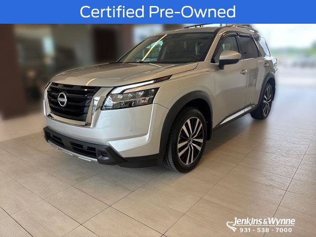 Used 2024 Nissan Pathfinder Platinum FWD image 1