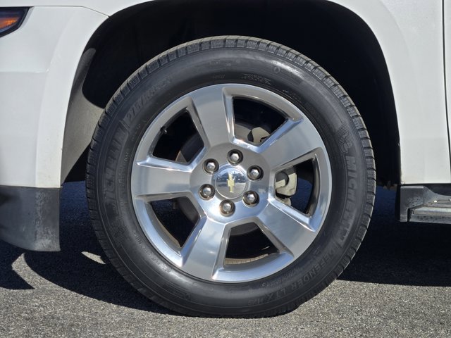 Used 2017 Chevrolet Suburban Premier image 9