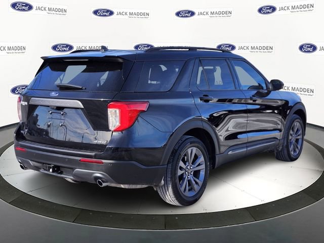 Certified 2023 Ford Explorer XLT w/ Equipment Group 202A image 4