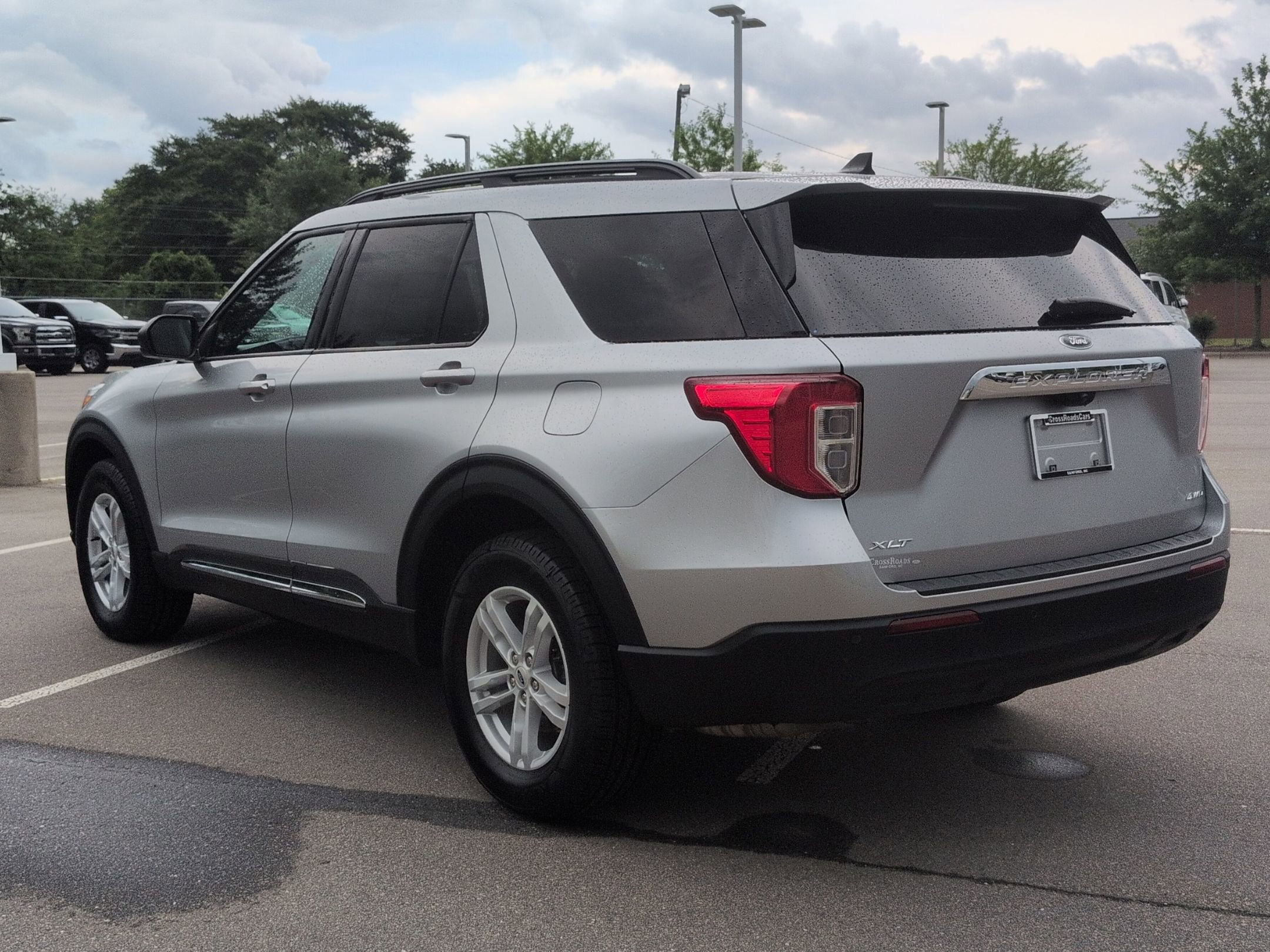 Certified 2024 Ford Explorer XLT AWD/4WD image 6
