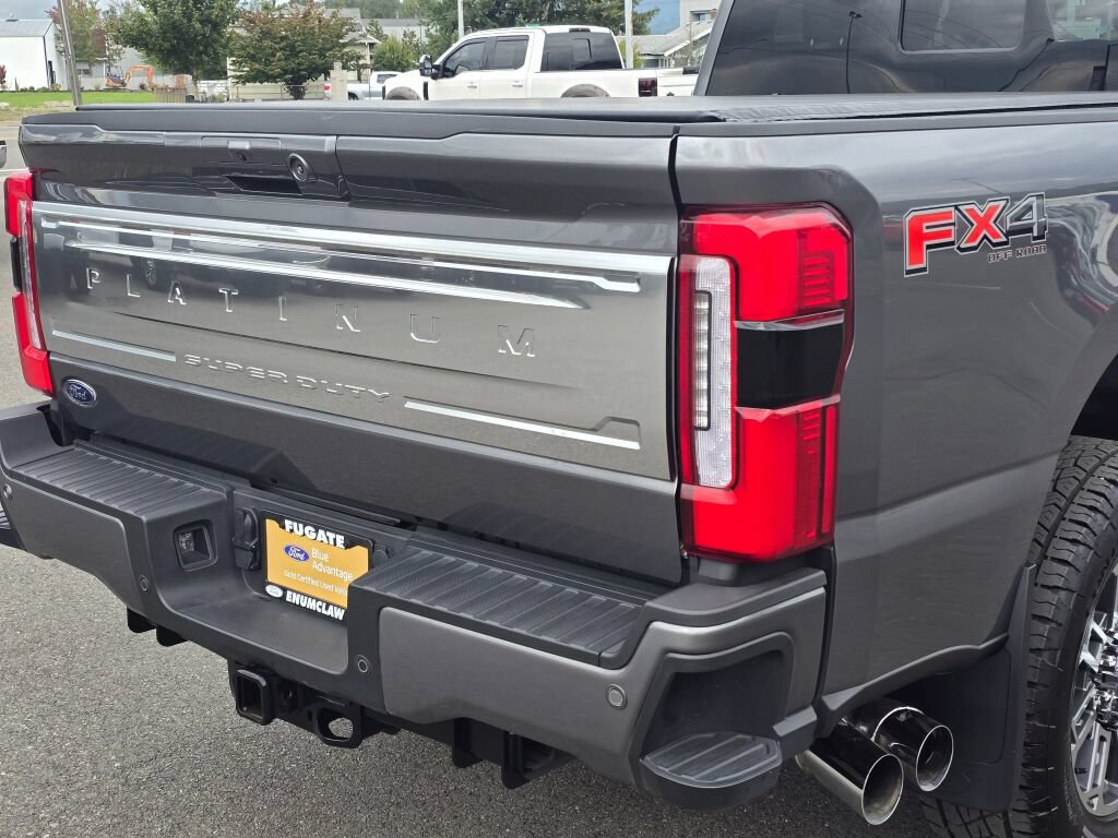 Certified 2025 Ford F350 Platinum w/ Platinum Plus Package AWD/4WD image 14