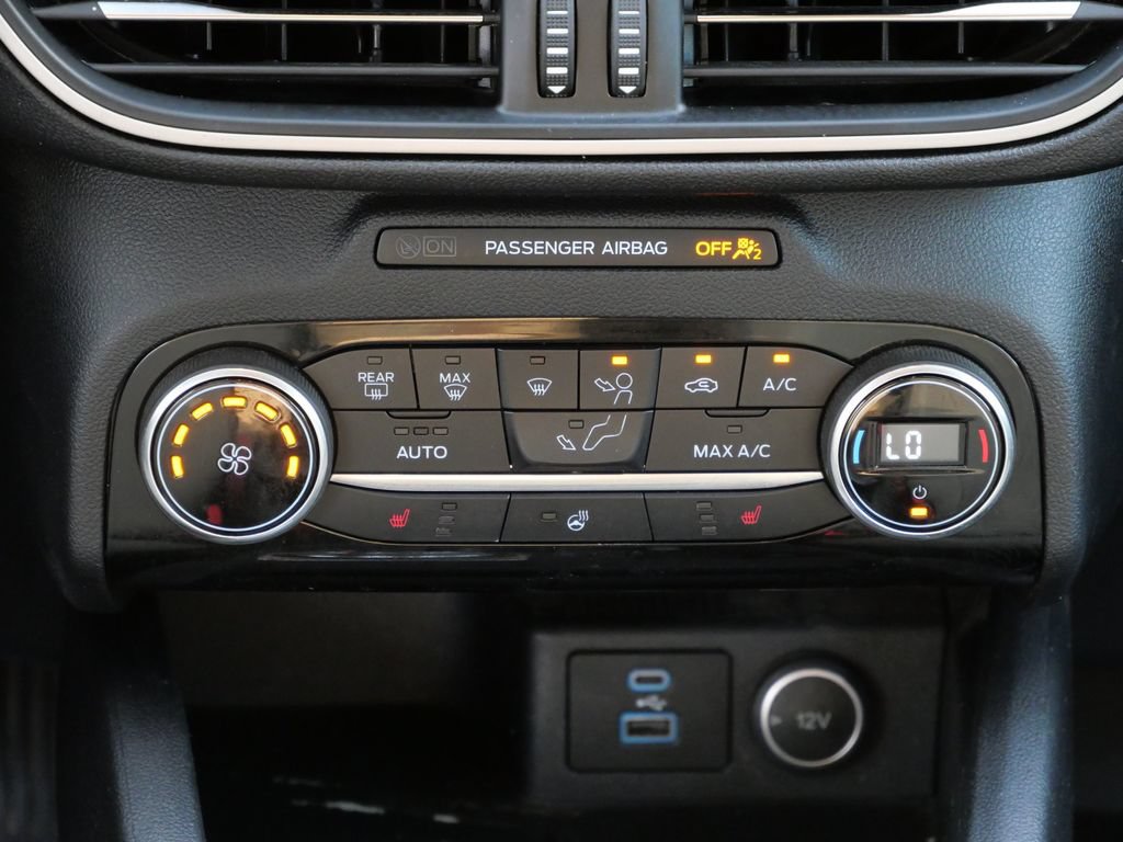 Certified 2021 Ford Escape SE w/ SE Sport Appearance Package AWD/4WD image 18
