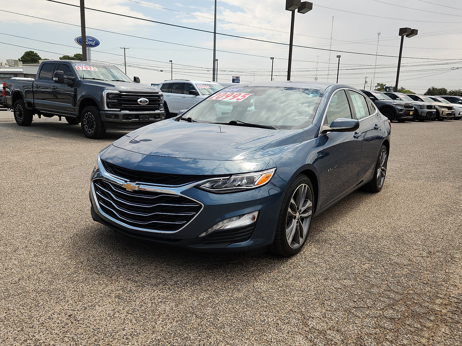 Used 2024 Chevrolet Malibu LT FWD image 3
