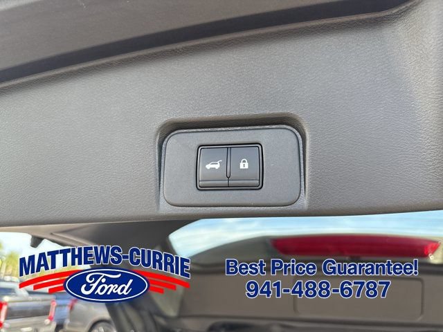 Used 2025 Nissan Rogue SV AWD/4WD image 14