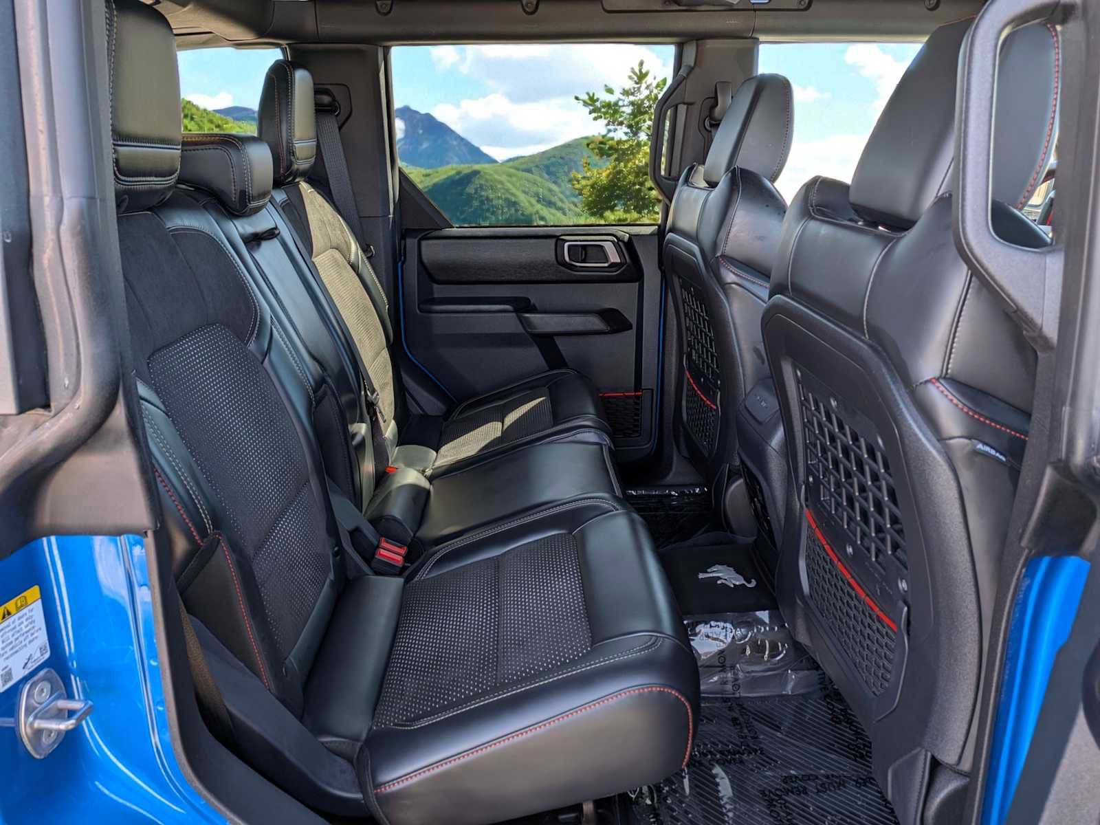 Certified 2024 Ford Bronco Raptor w/ Interior Carbon Fiber Pack 6 AWD/4WD image 27