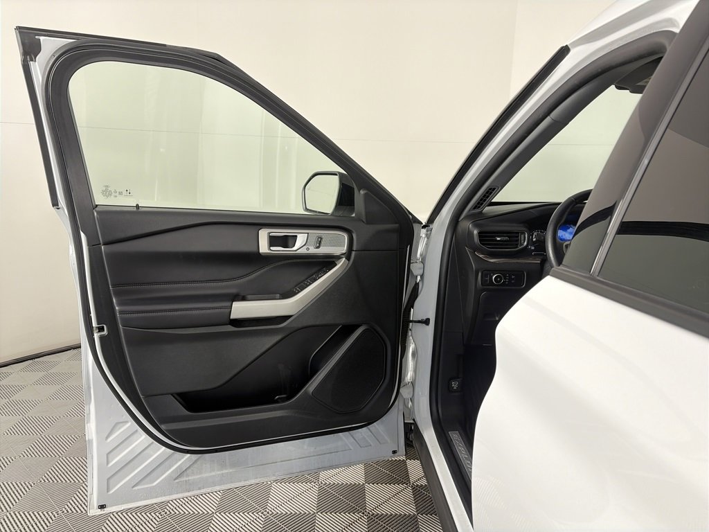 Certified 2023 Ford Explorer Limited image 10