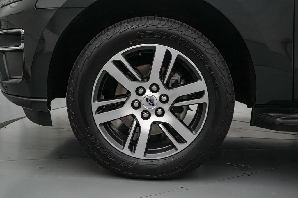 Certified 2024 Ford Expedition Limited AWD/4WD image 10