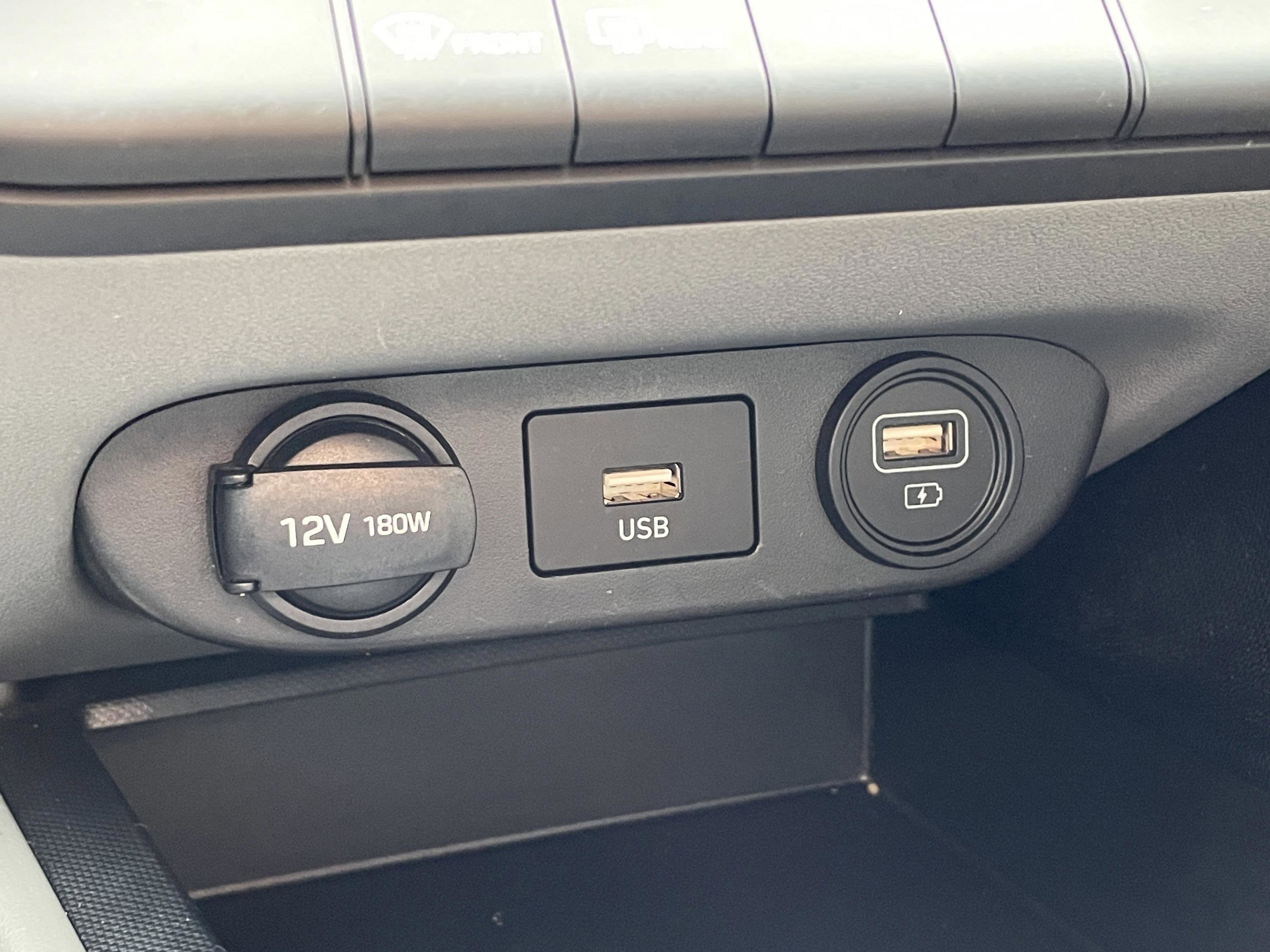 Used 2021 Hyundai Elantra SEL FWD image 20