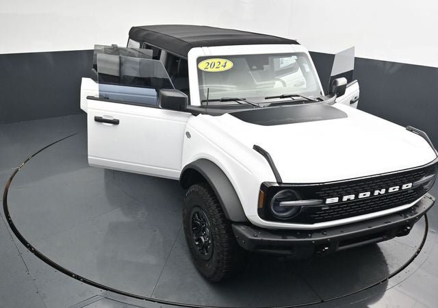 Certified 2024 Ford Bronco Wildtrak AWD/4WD image 34