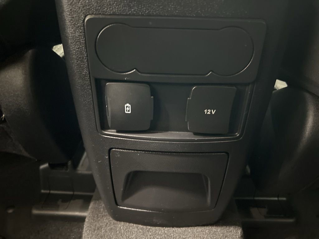 Certified 2024 Ford Explorer XLT w/ Class IV Trailer Tow Package image 28