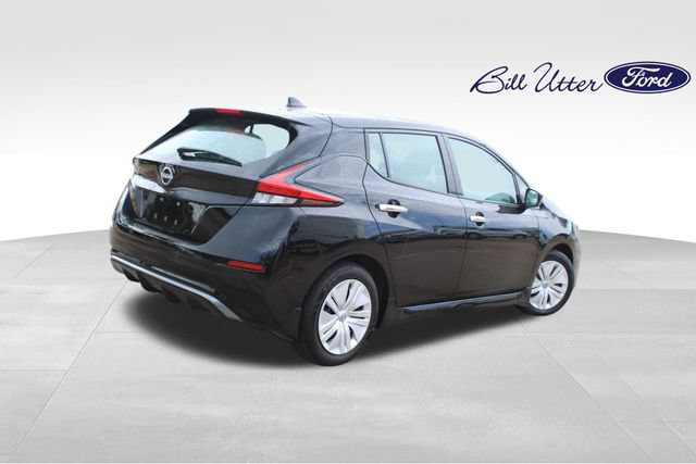 Used 2025 Nissan Leaf S FWD image 5