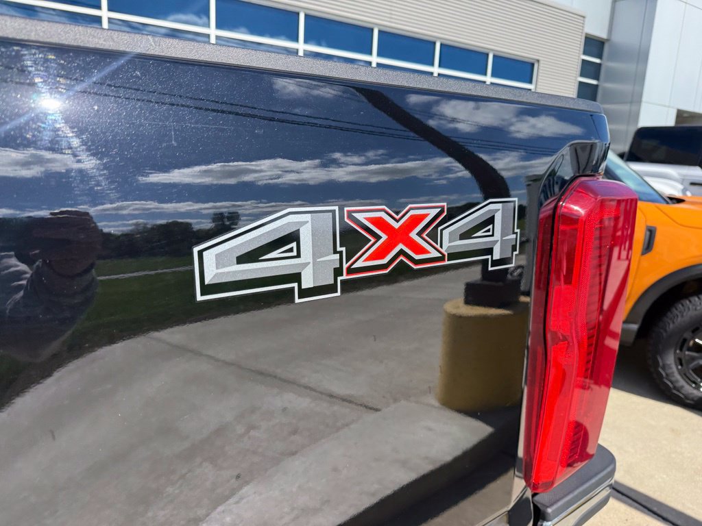 Certified 2025 Ford F250 XLT AWD/4WD image 19